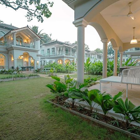 Barcelona Villas At Love Story Siolim- 3Bhk Private Pool Villas Exteriör bild