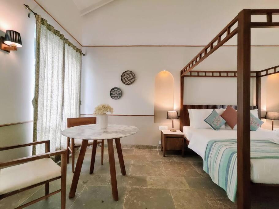 Barcelona Villas At Love Story Siolim- 3Bhk Private Pool Villas Exteriör bild